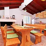 Zule - One Bedroom With Swimming Pool
