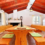 Zule - One Bedroom With Swimming Pool * Zrnovo